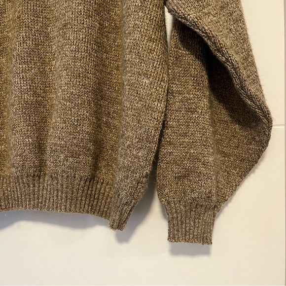 Ash Creek | Vintage Grandpa Sweater - Picture 10 of 12